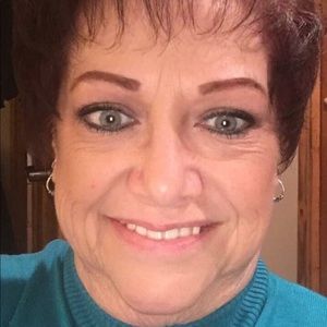 Meet your Posher, Connie